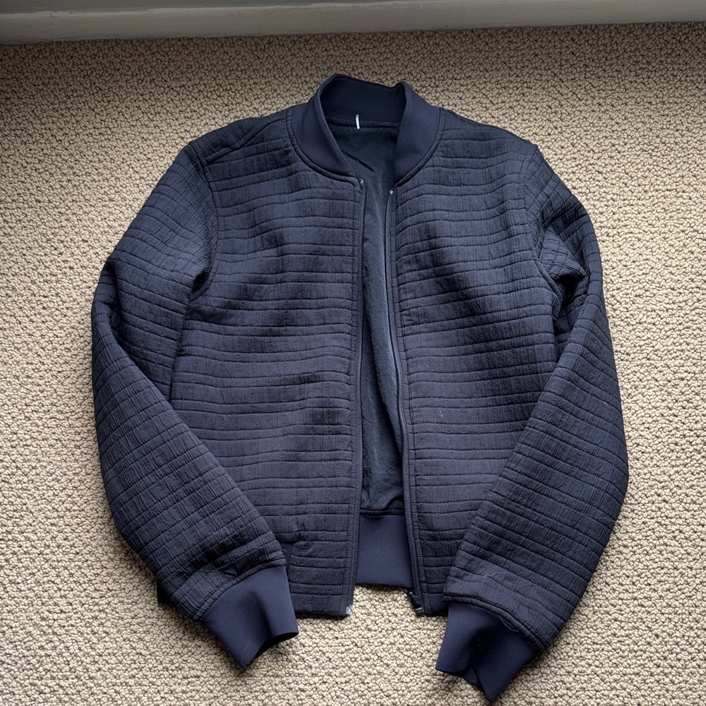 Lululemon reversible bomber jacket size 6
